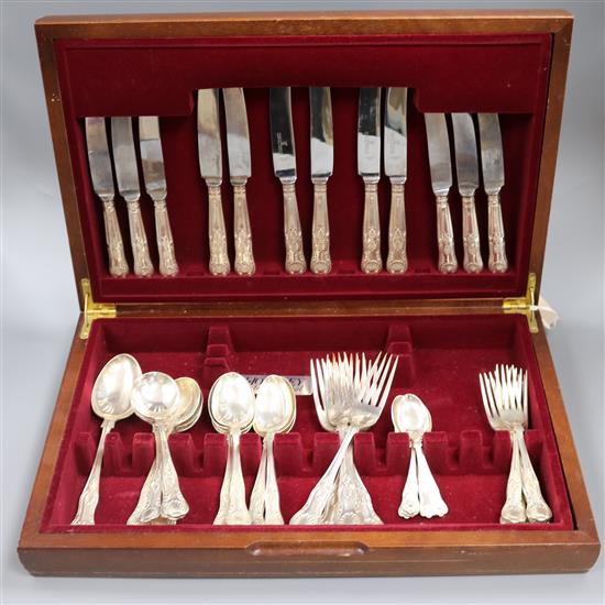 A late 1960s/early 1970s part canteen of silver Kings pattern cutlery, 62 oz.